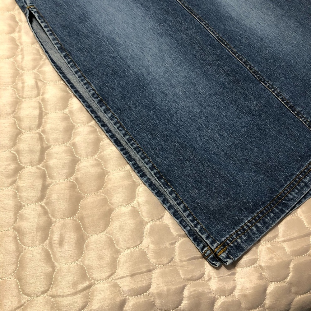 Arizona Jean Co Denim Midi Skirt Size 5 | Vintage Wash Side Slit Jean Skirt - Picture 4 of 11